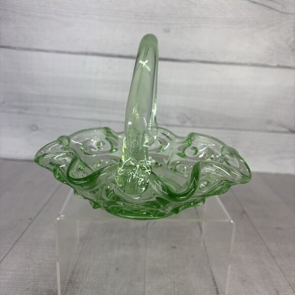 Hand Made SEA MIST GREEN Ruffled Circles Eye Handled Art Glass 7" Tall Basket - Picture 6 of 16